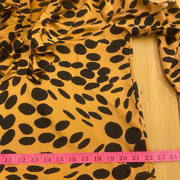 J. Crew Women’s Animal Print Ruffles Blouse Long Sleeve Button Down New M - Picture 9 of 13